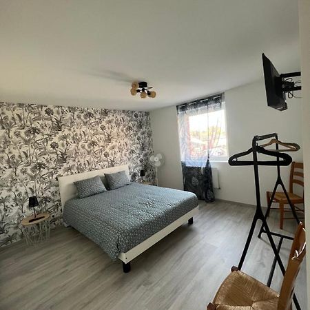 Hotel Le Sejour Qu'On M Le Cateau-Cambresis Zewnętrze zdjęcie